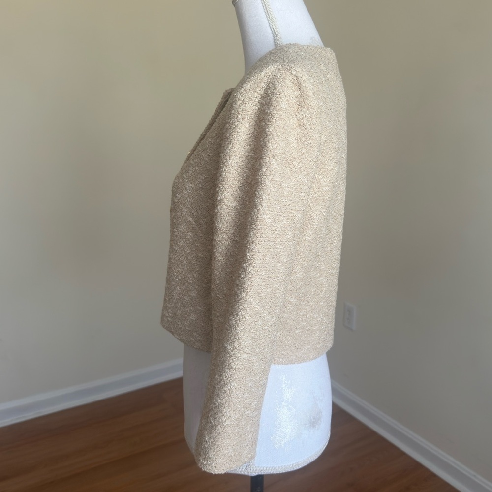 St John Couture Tweed Blazer Gold Buttons Cream Sand Cropped Sz 6 NWOT - Picture 4 of 12